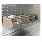 Laatikkokisko reikälevyyn 555 mm + 4 ottolaatikkoa 250x148x130mm harmaa