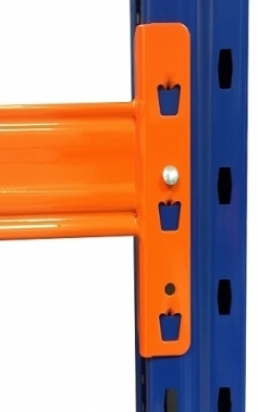 Trukkihylly vaakapalkki 2700 mm/3x1000 kg. käytetty BASIC